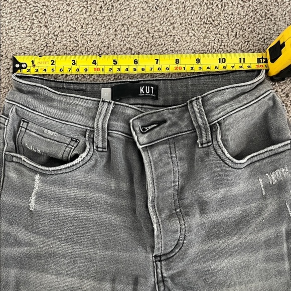Kut from the Kloth High Rise Naomi Girlfriend Straight Leg Jeans Size 2L - Picture 7 of 9